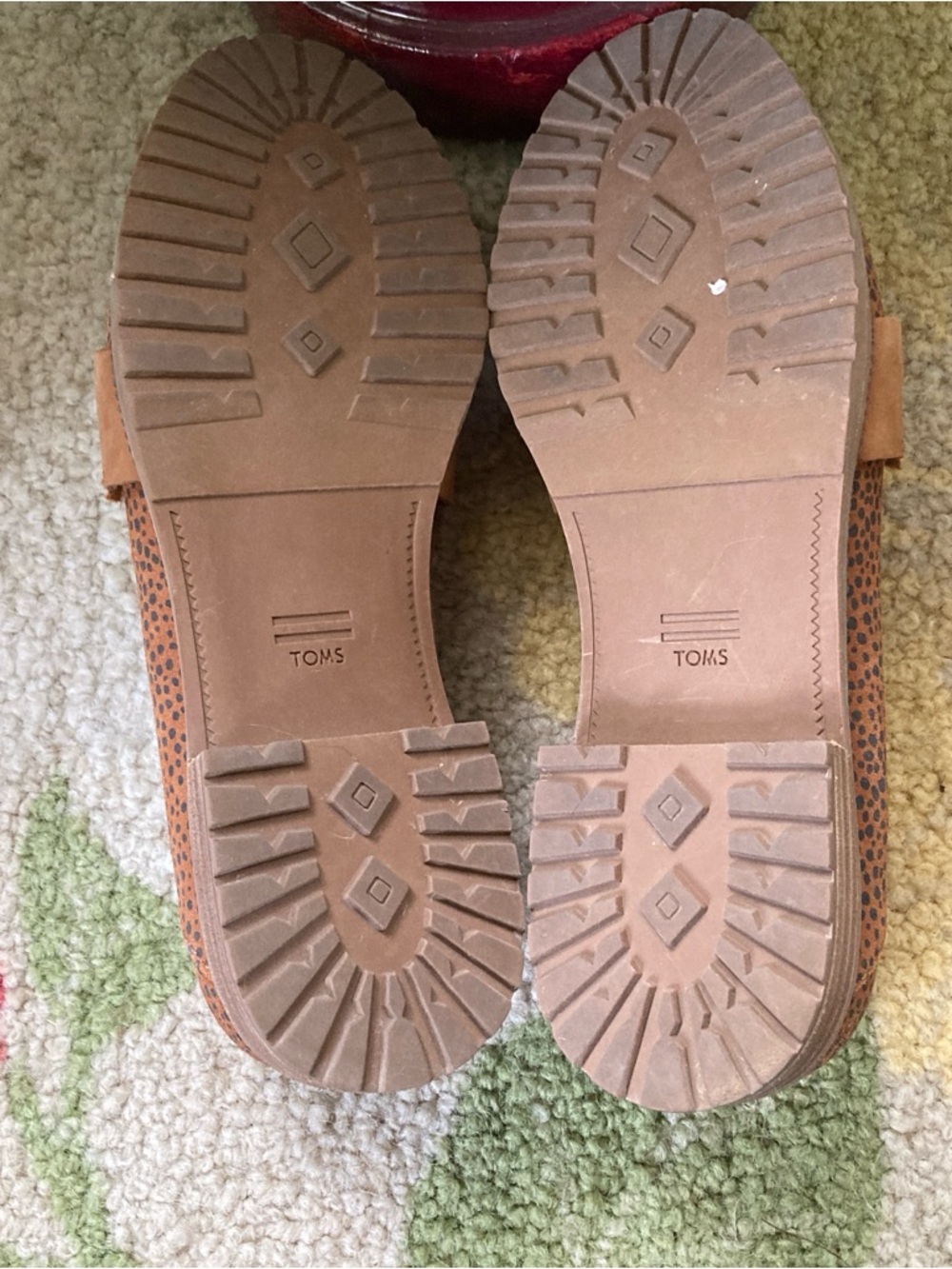 Toms Size 7.5 Mallory Cheetah Print Suede Slip On Loafers - Picture 8 of 11